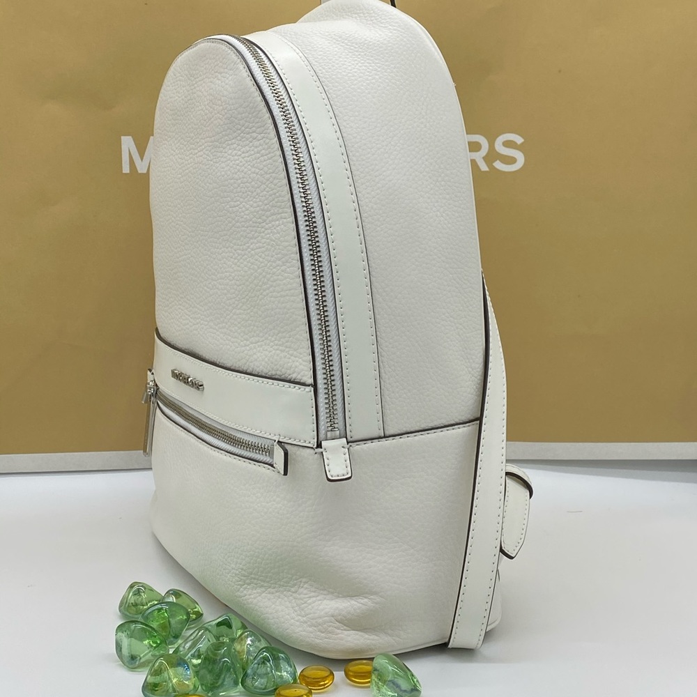 MICHAEL KORS KENLY LARGE BACKPACK OPTIC WHITE - Picture 5 of 16